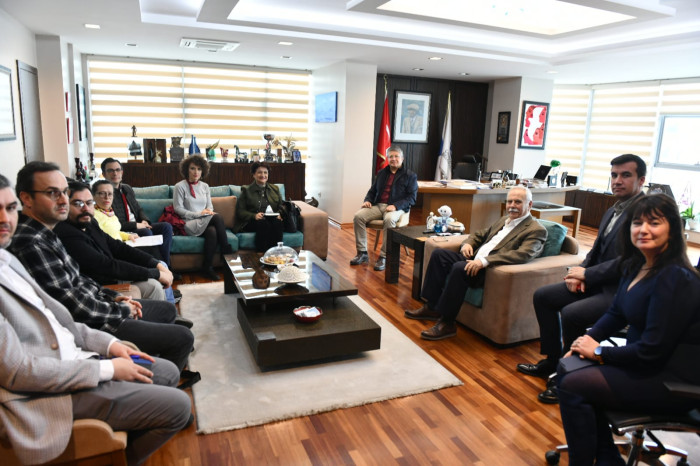 Çanakkale Mimarlar ve Mühendisler Odası Temsilcilerinden Başkan Gökhan'a Ziyaret