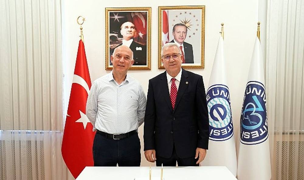Türk Bilim İnsanları Singapur’da Karaciğer Nakli Kongresine Damga Vurdu