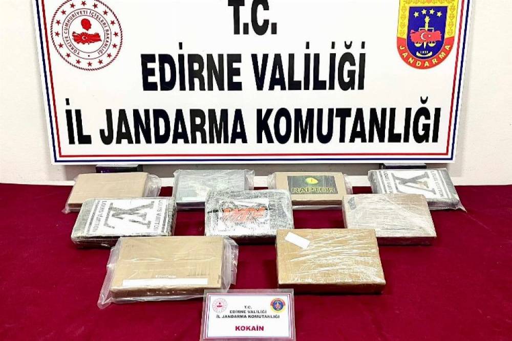 Edirne'de Jandarma ekipleri tarfından 10 kilo kokain ele geçirildi