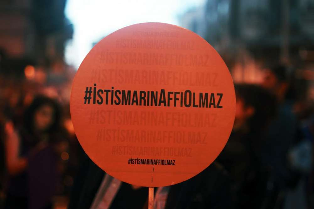 5 yaşındaki Öz oğluna  İstismarda Bulunan AKP eski Gençlik kolları Başkanı Tutuklandı