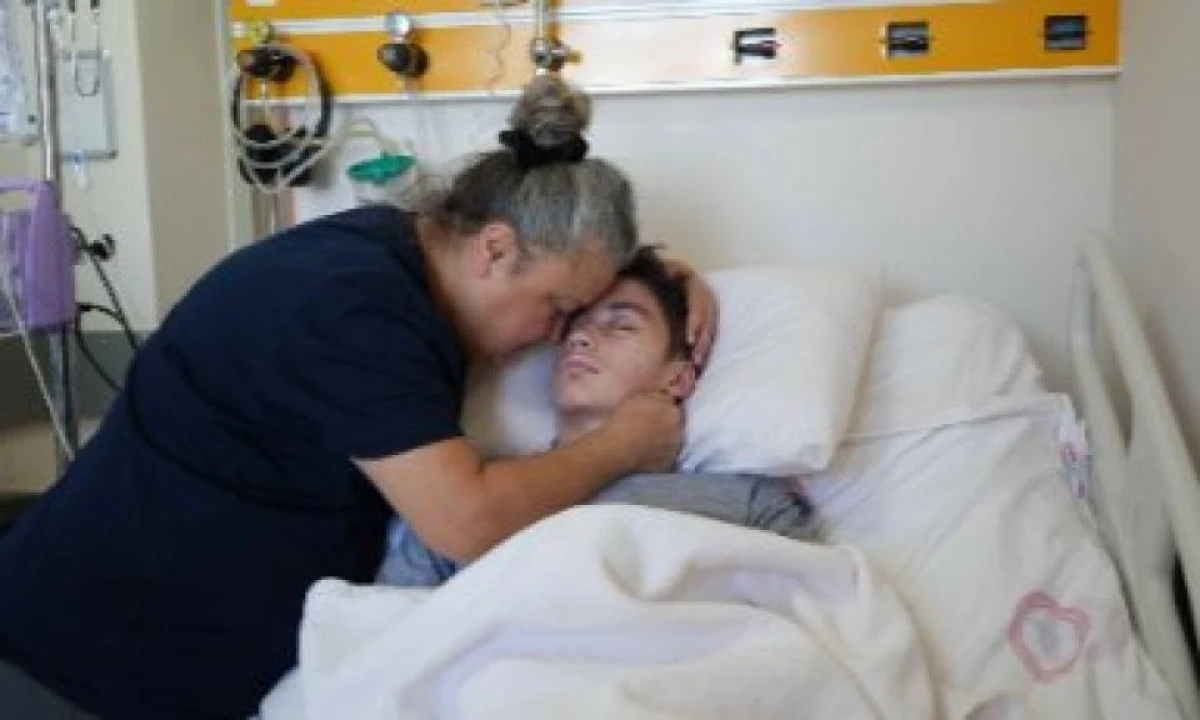 Akran Şiddeti Sonrası Fel&ccedil; Kalan Murat İ&ccedil;in K&ouml;k H&uuml;cre Umudu