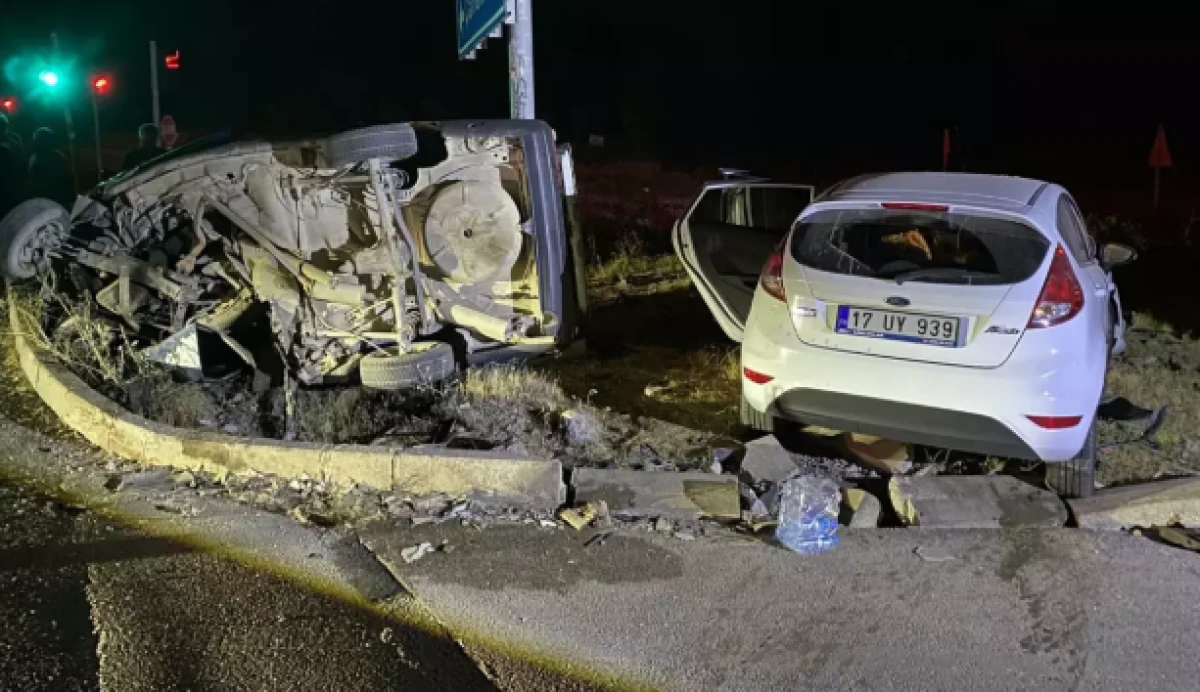 Ayvacık’ta Kavşak Kazası: 1’i Ağır 3 Yaralı Hastaneye Kaldırıldı