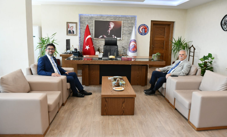 Başkan Gökhan'dan ÇOMÜ Rektörü Erenoğlu'na Ziyaret