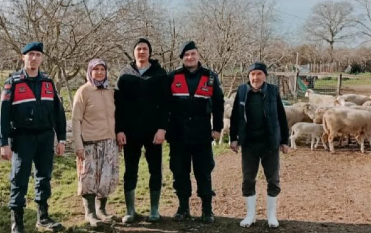 Biga&rsquo;da Kayıp K&uuml;&ccedil;&uuml;kbaşlar Jandarma Operasyonuyla Bulundu