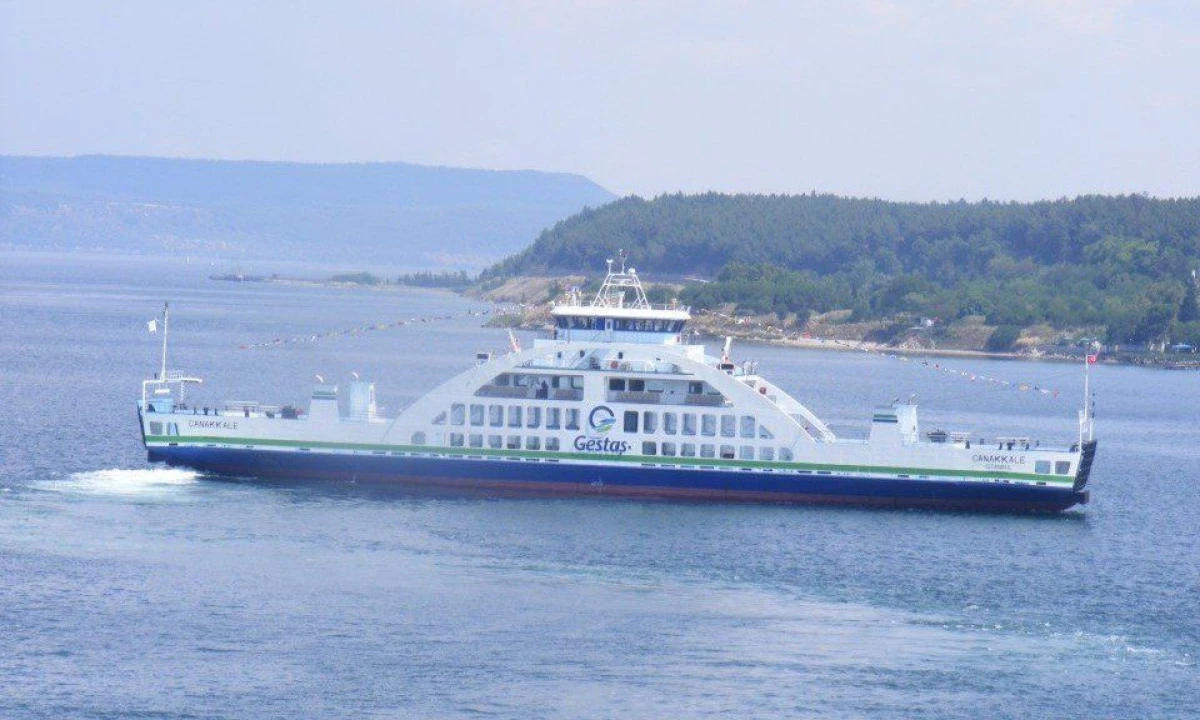 Boğaz Ge&ccedil;işine Yeni Tarife: Feribot &Uuml;cretleri Y&uuml;zde 18,95 Arttı