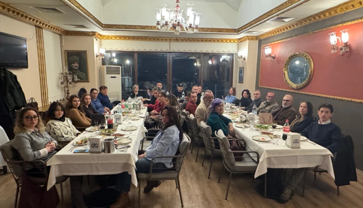 &Ccedil;anakkale İnternet ve Sosyal Medya Basın Mensupları Derneği&rsquo;nden geleneksel yemek