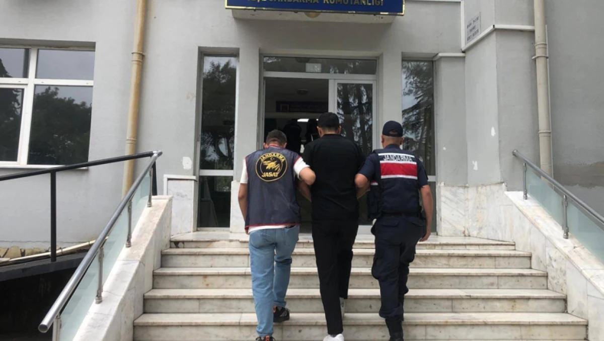&Ccedil;anakkale'de Bir Haftada 97 Aranan Şahıs Yakalandı, 10 kişi tutuklandı.
