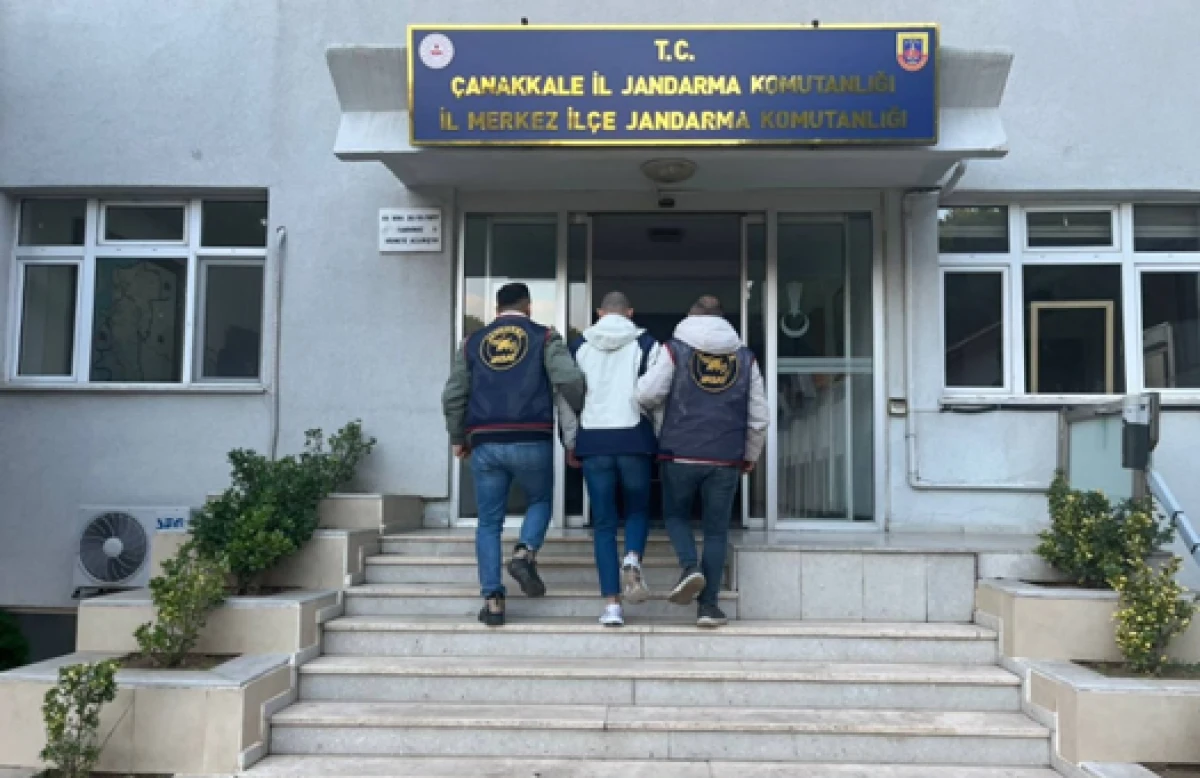 &Ccedil;anakkale&rsquo;de Jandarma Bir Haftada 166 Firariyi Yakaladı