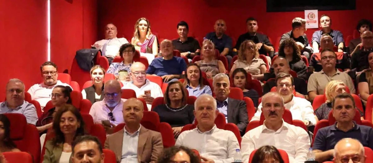 &Ccedil;anakkale'de Tarihi Gece: 'The Odyssey' İ&ccedil;in &Ouml;zel G&ouml;sterim Yapıldı