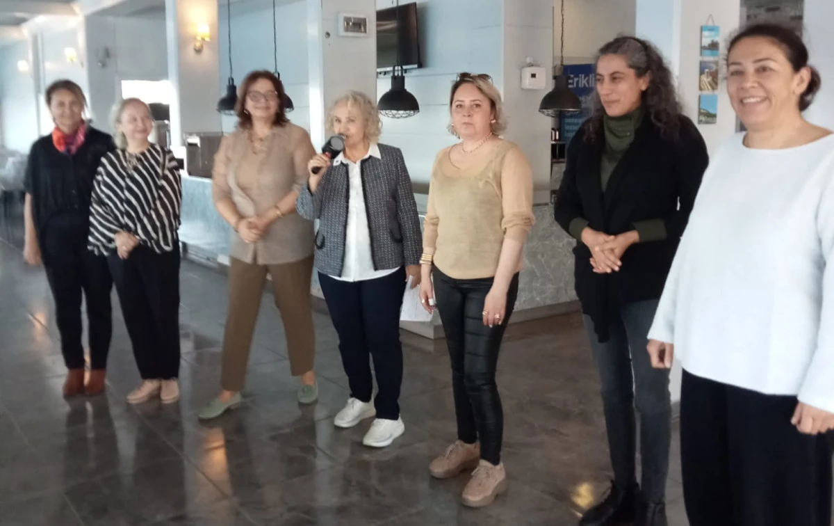 &Ccedil;anakkale&rsquo;nin G&uuml;&ccedil;l&uuml; Kadınları Dayanışmayı B&uuml;y&uuml;t&uuml;yor