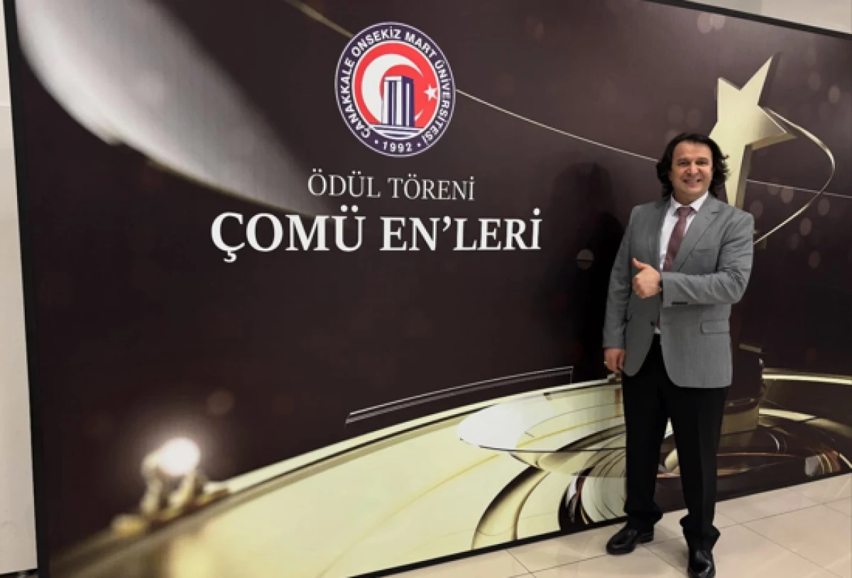 &Ccedil;OM&Uuml; EN&rsquo;LER Gecesinde &Uuml;st&uuml;n Akademik Başarı &Ouml;d&uuml;l&uuml; Gururu