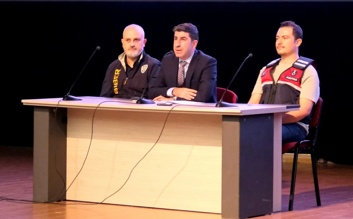 &Ccedil;OM&Uuml;&rsquo;de Bilişim Dolandırıcılığına Karşı Ortak M&uuml;cadele