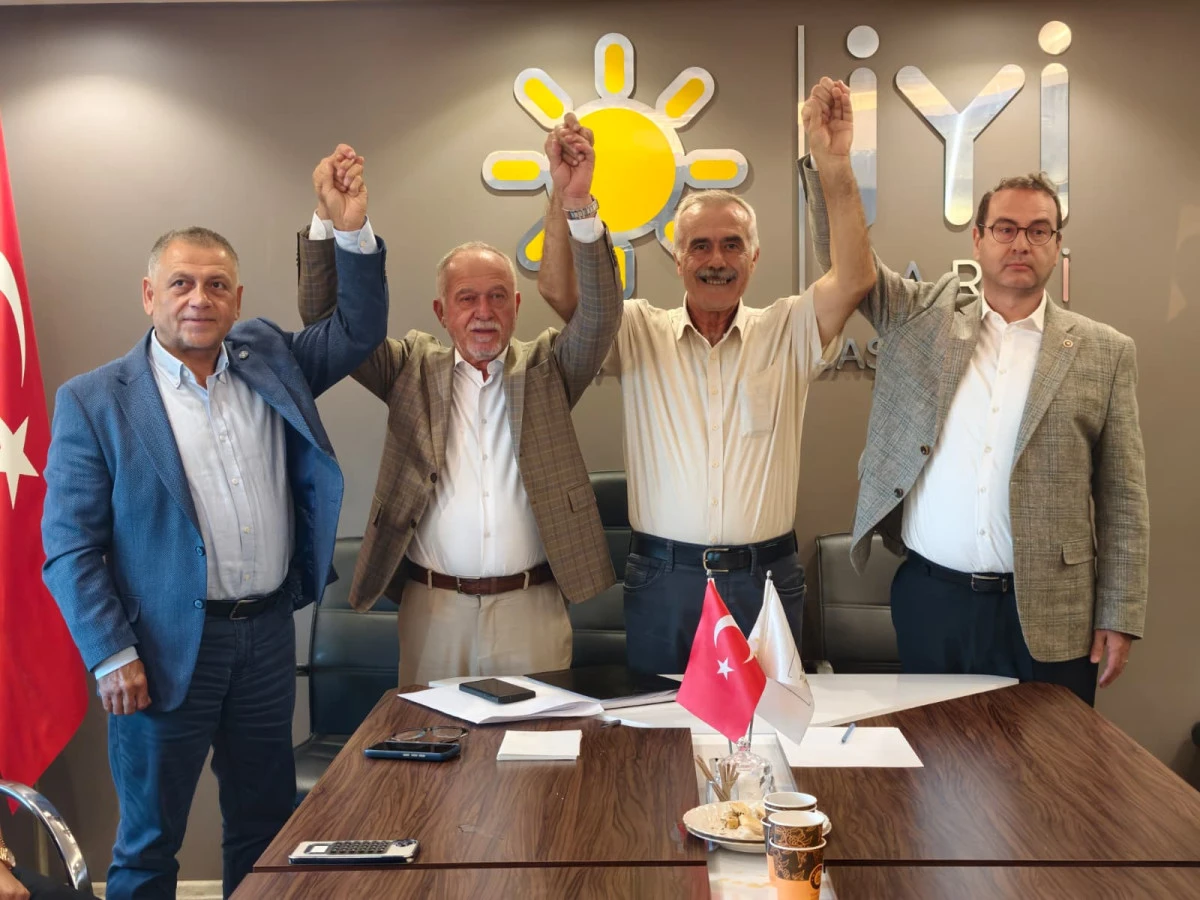 İYİ Parti &Ccedil;anakkale'de G&ouml;rev Değişimi: Baytekin İl Başkanı