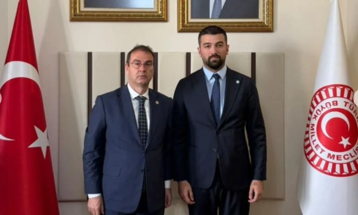 İYİ Parti Gen&ccedil;liği TBMM&rsquo;de Buluştu: Rıdvan Uz&rsquo;a Destek Mesajı