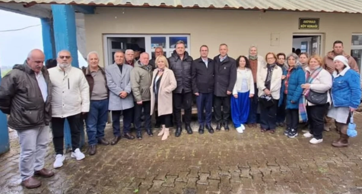 İYİ Parti Heyetinden K&ouml;y Hayırlarına &Ccedil;ıkartma: Bereketli Sofralarda Halkla Buluştular