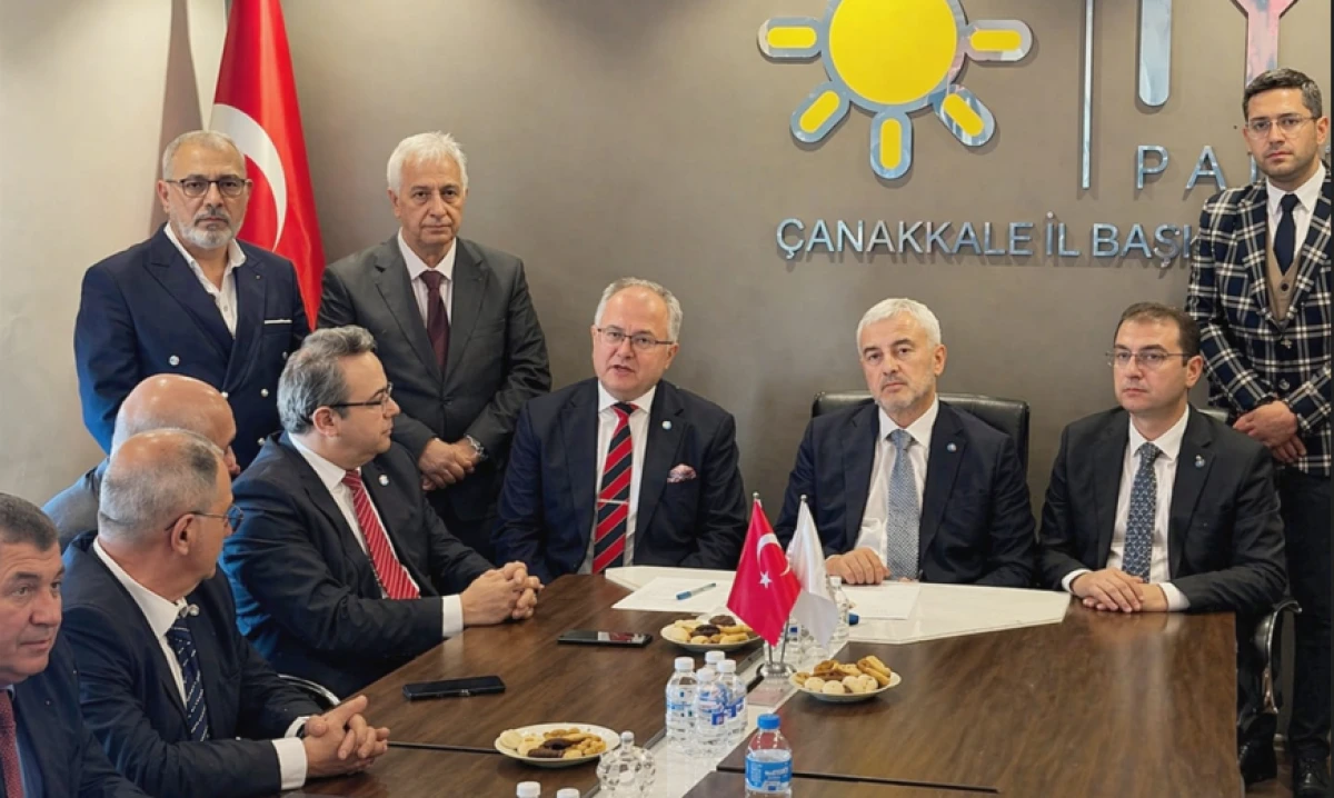 İYİ Parti&rsquo;den &Ccedil;anakkale &Ccedil;ıkartması: Ekonomik &Ccedil;&ouml;k&uuml;şe Sert Eleştiri!