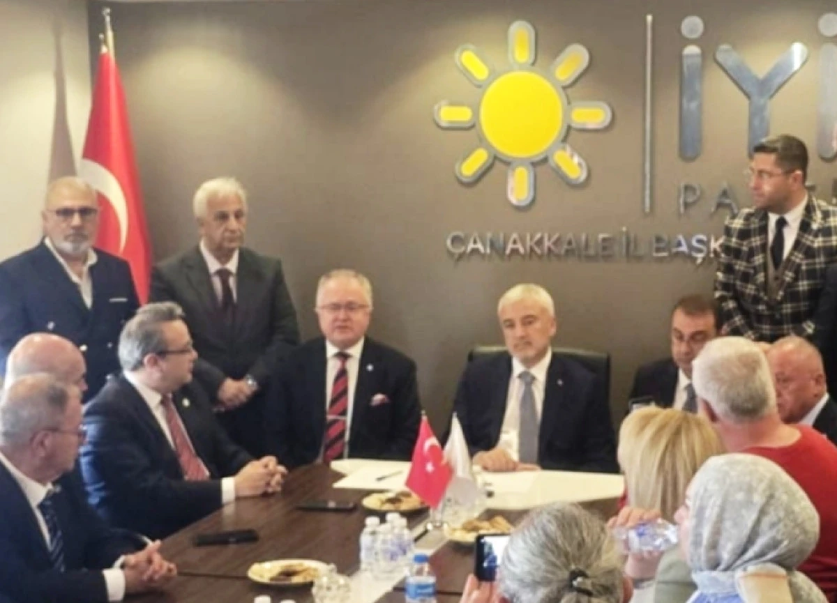 İYİ Parti&rsquo;den &Ccedil;anakkale &Ccedil;ıkartması: Ekonomik &Ccedil;&ouml;k&uuml;şe Sert Eleştiri!