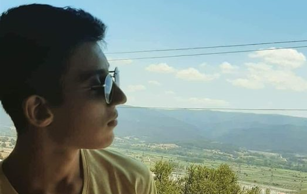 Kelimeler yetersiz!..Trafik kazası Genç bir fidanı daha hayattan kopardı..