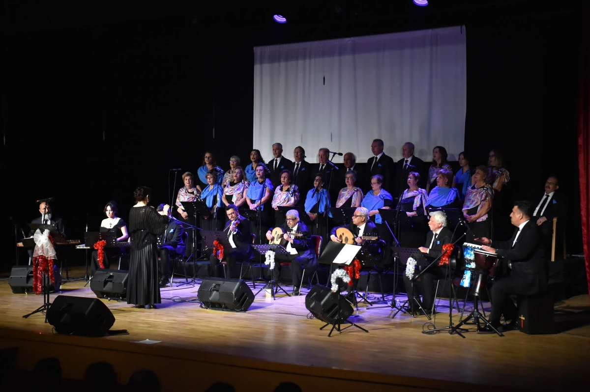 Kepez ve Çanakkale Belediyelerinden Dostluk Konseri