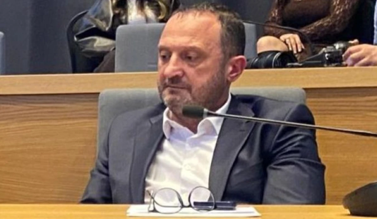 Kerem &Ouml;zer&rsquo;den Burak Kunt&rsquo;a Zehir Zemberek Su&ccedil;lamalar