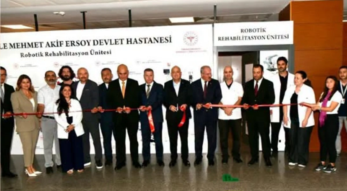 Mehmet Akif Ersoy Devlet Hastanesi&rsquo;nde Robotik D&ouml;nem