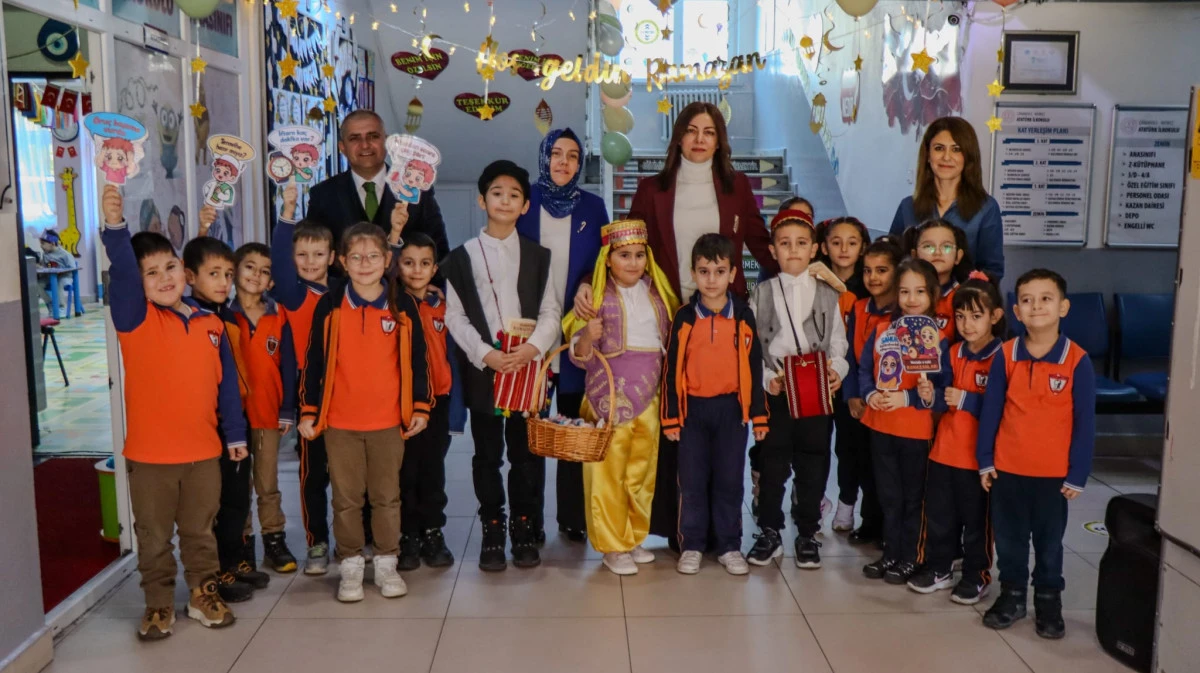 Mine Hayta, Atat&uuml;rk İlkokulu&rsquo;nda Ramazan Coşkusuna Katıldı