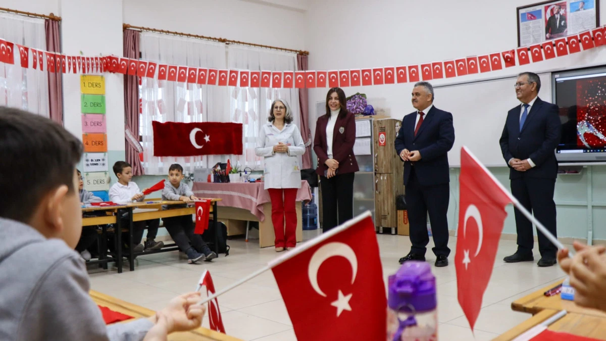 Mine Hayta&rsquo;dan İkinci D&ouml;neme Anlamlı Başlangı&ccedil;: Bayrak Vurgusu