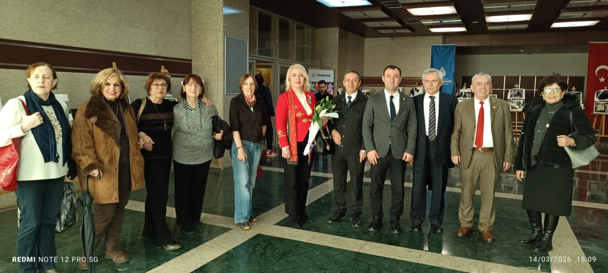 Mustafa Kemal Derneği&rsquo;nden &ldquo;Atat&uuml;rk ve Cumhuriyet Kadınları&rdquo; Sergisine Ziyaret