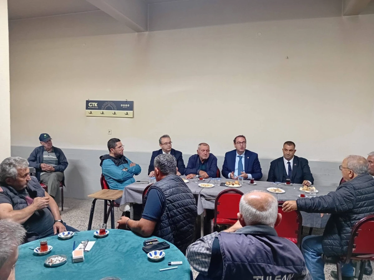 Rıdvan Uz ve İYİ Parti Heyeti K&ouml;y K&ouml;y Vatandaşı Dinledi