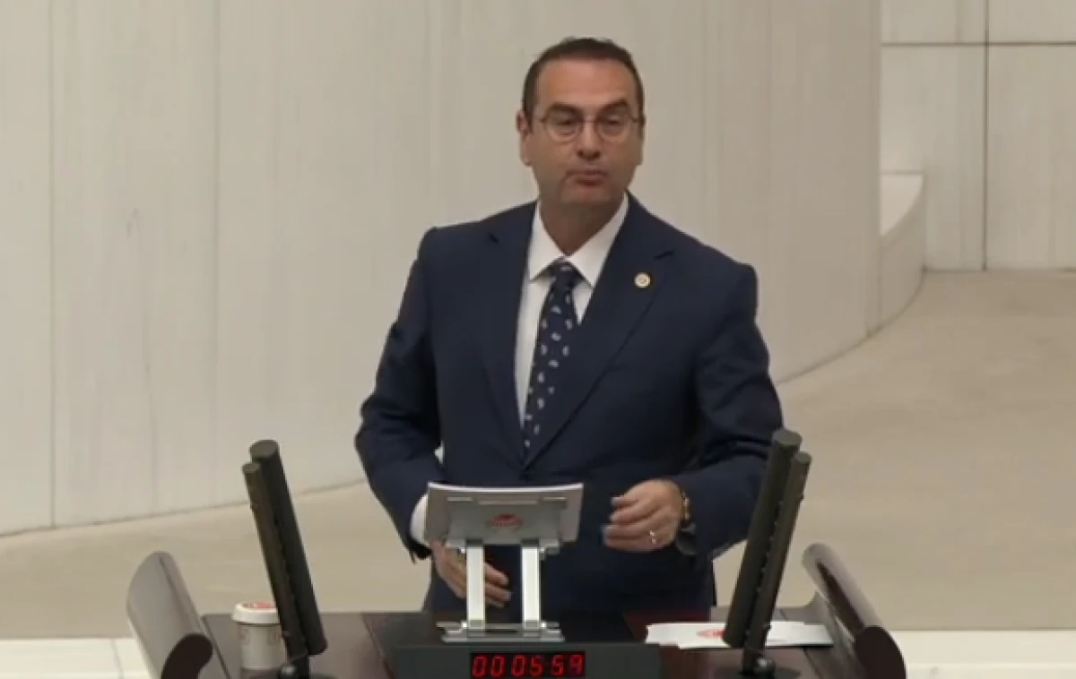 Rıdvan Uz’dan Meclis’te Boş Sıralar ve Bütçeye Sert Eleştiri