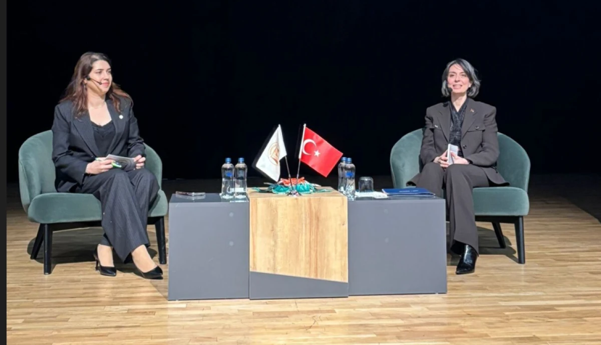 Sinem Dedetaş Çanakkale’de Konuştu: “Tarih Kadının Başarısızlıklarını Yazıyor”