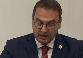 Uz'dan Sert Çıkış : Ya Devlet Başa, Ya Kuzgun Leşe!...